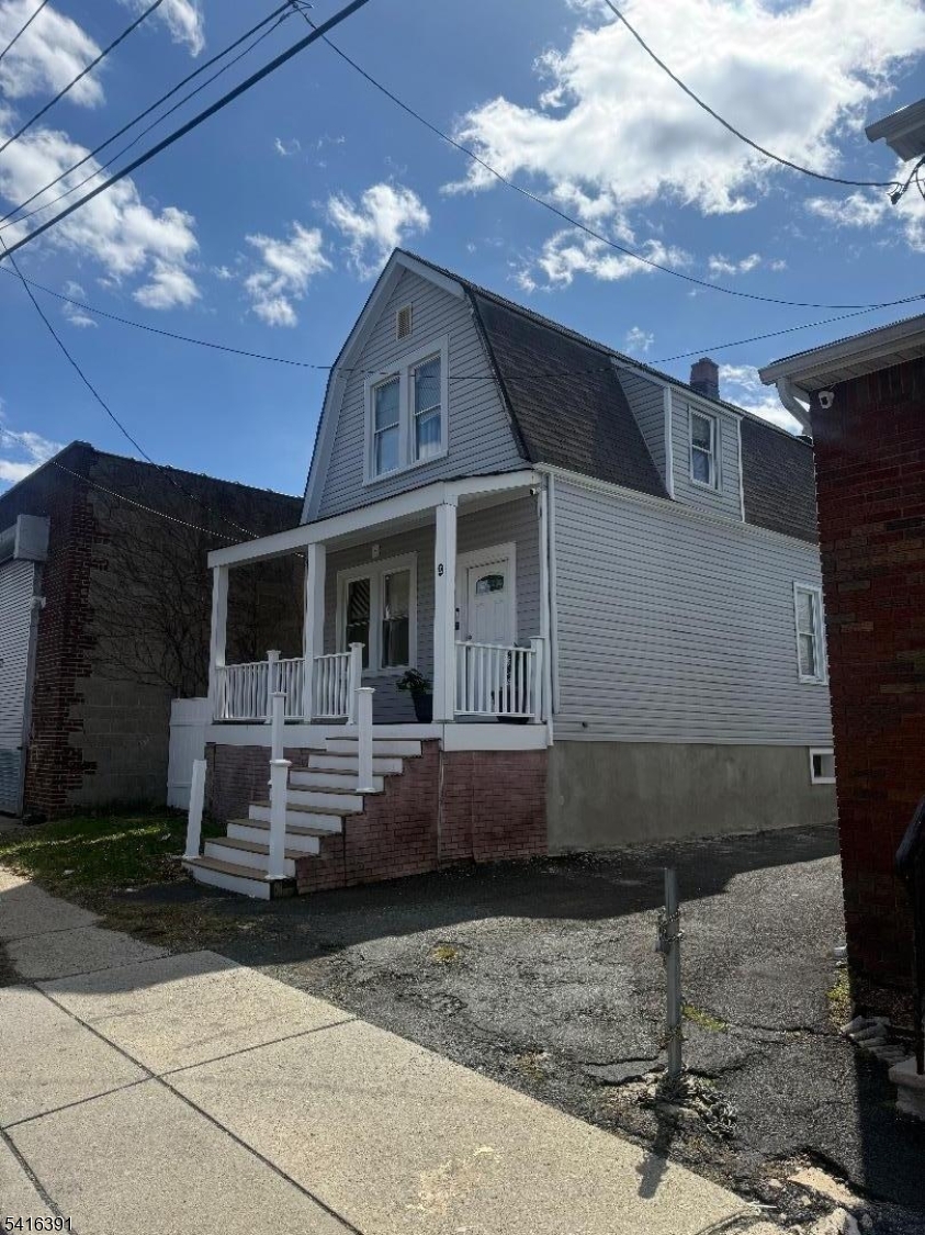 main property photo 8