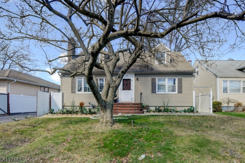 main property photo 25