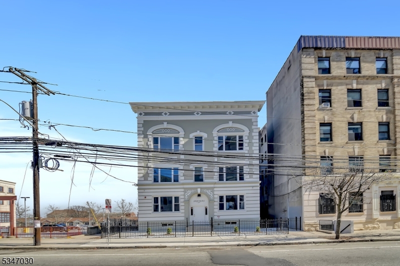 main property photo 41