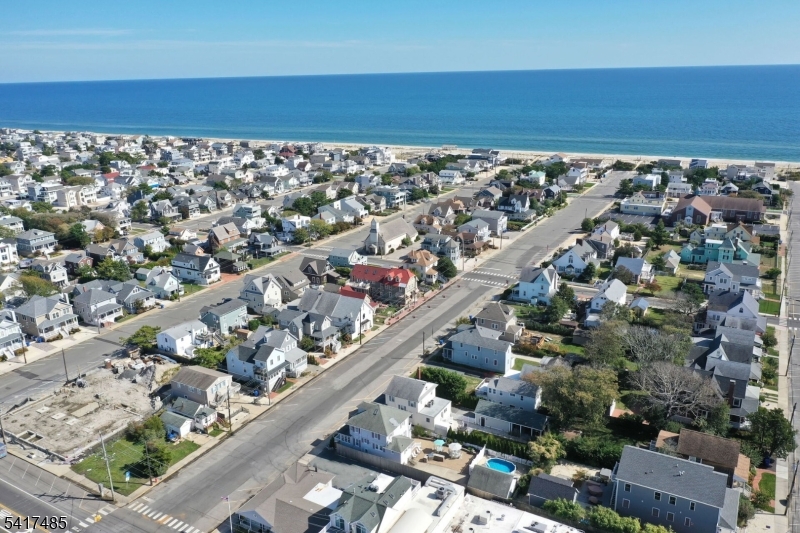 main property photo 42