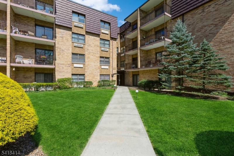 main property photo 19
