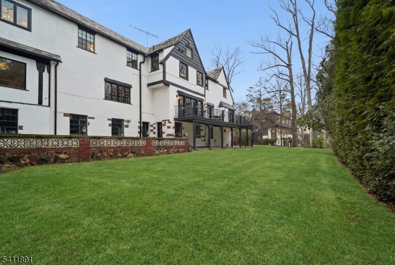main property photo 44