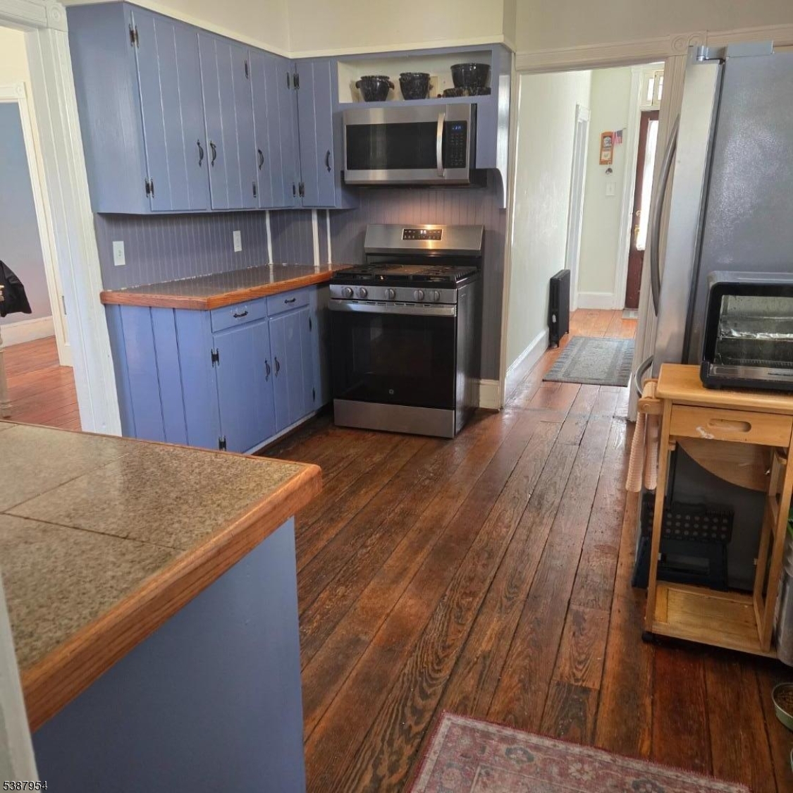 main property photo 13