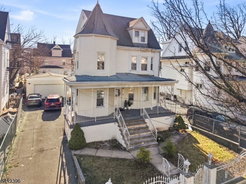 main property photo 33