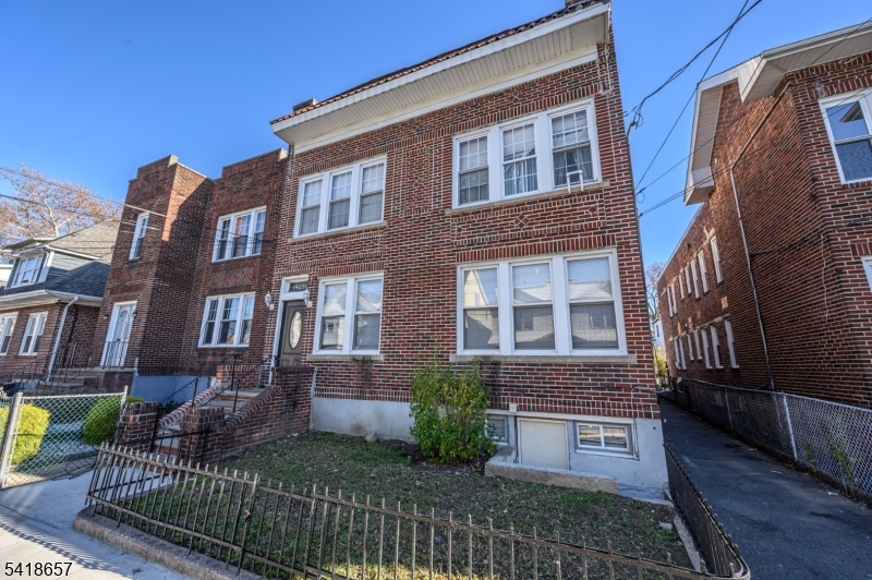 main property photo 49