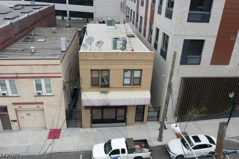 main property photo 12