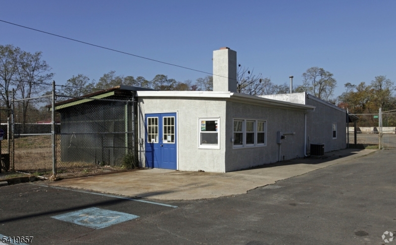 main property photo 3
