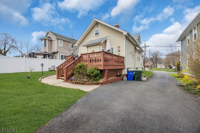 main property photo 38