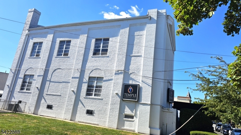 main property photo 6