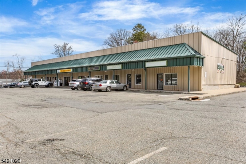 main property photo 14