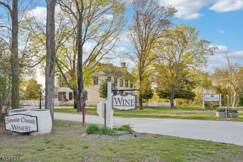 main property photo 49
