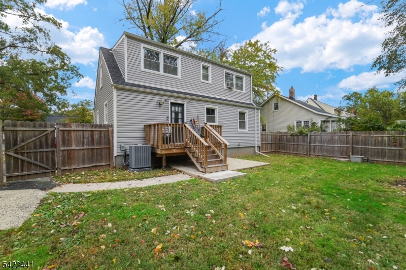 main property photo 11