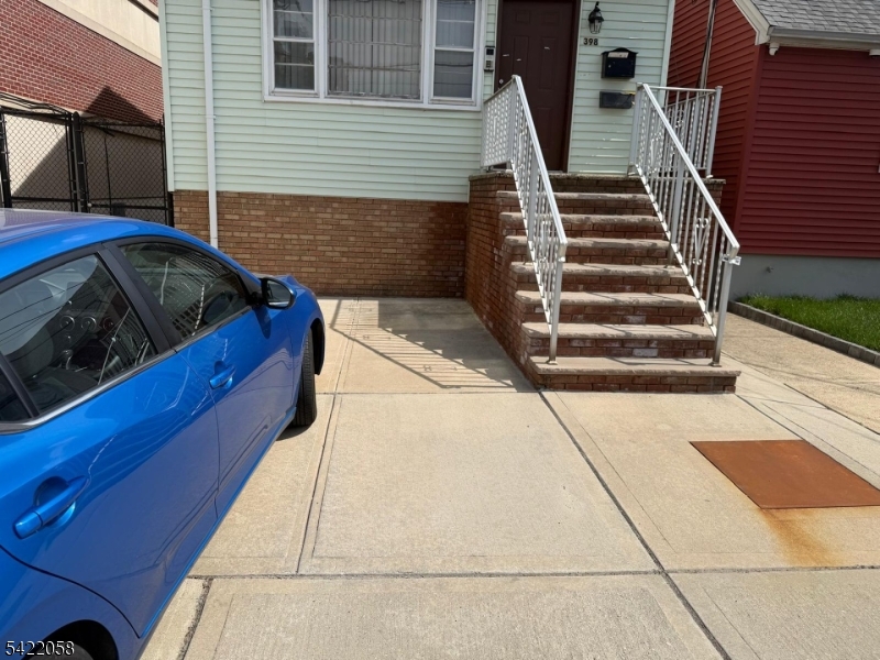 main property photo 11