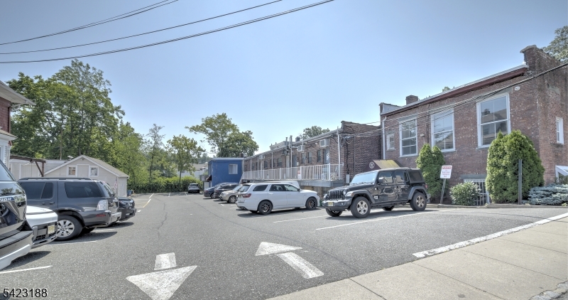 main property photo 14