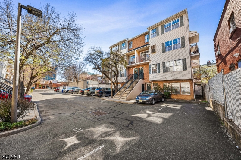 main property photo 30