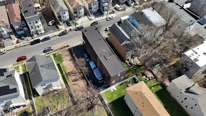 main property photo 20