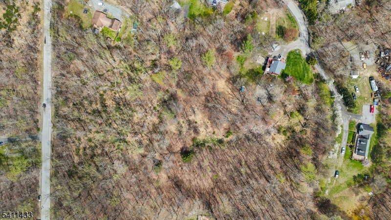 main property photo 20