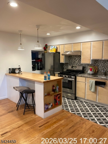 main property photo 5