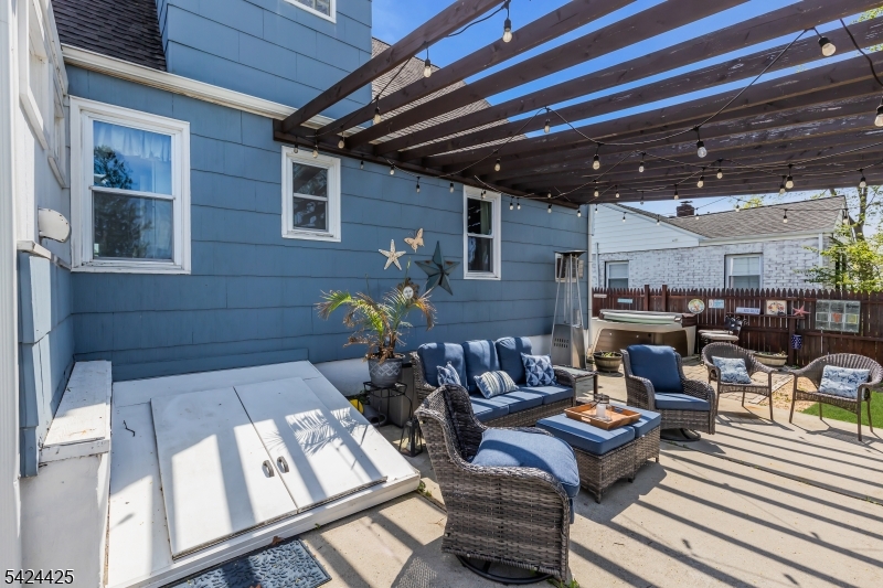 main property photo 44