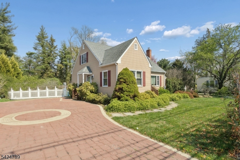 main property photo 5
