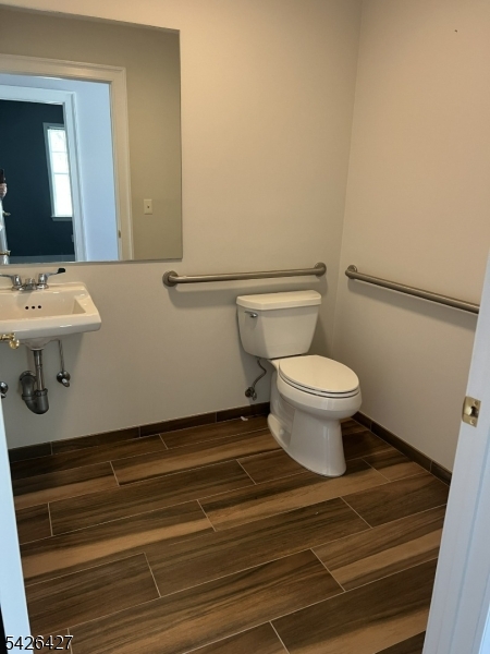 main property photo 6
