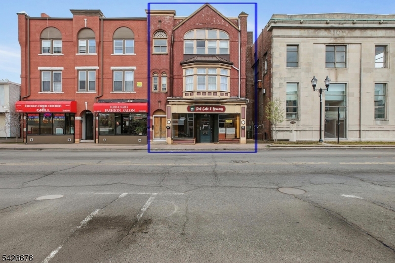 main property photo 2