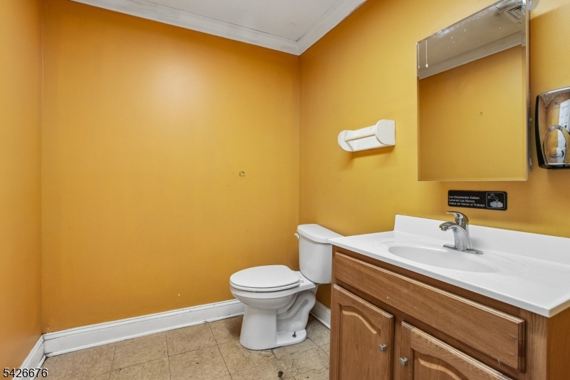 main property photo 5