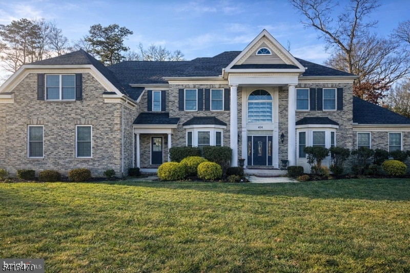 main property photo 34