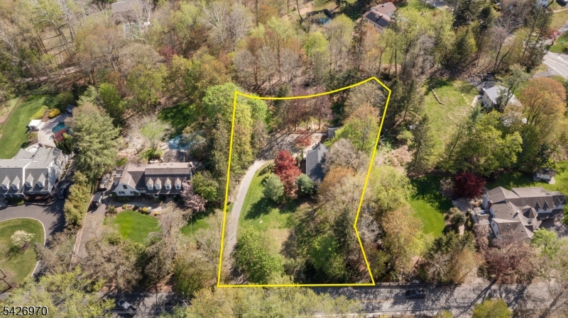 main property photo 25