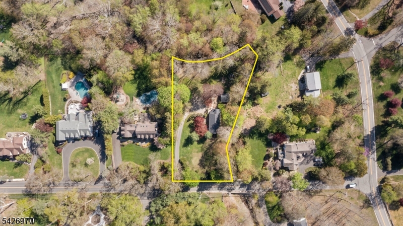 main property photo 40