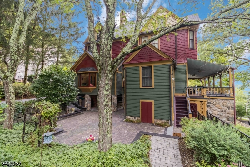 main property photo 29