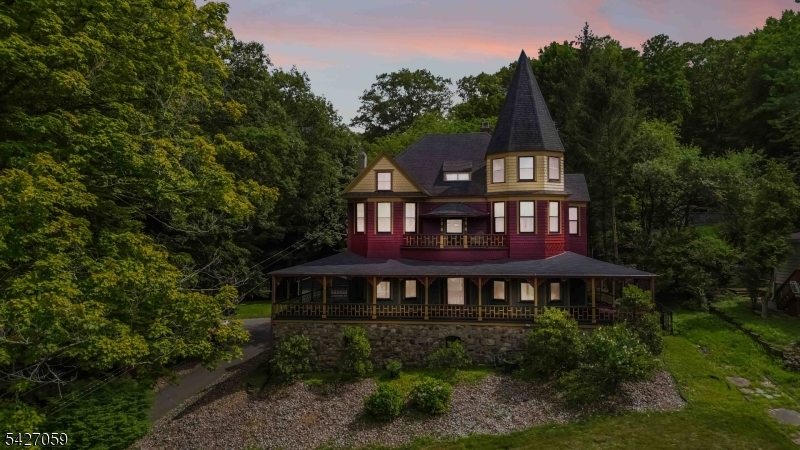 main property photo 43