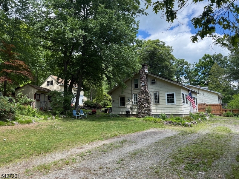 main property photo 40