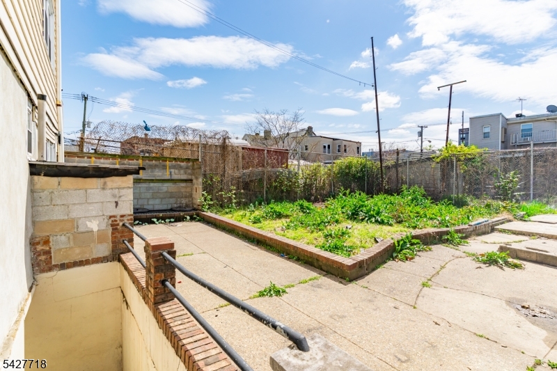 main property photo 47