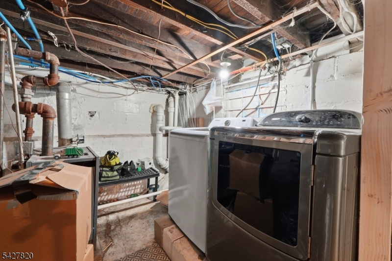 main property photo 16