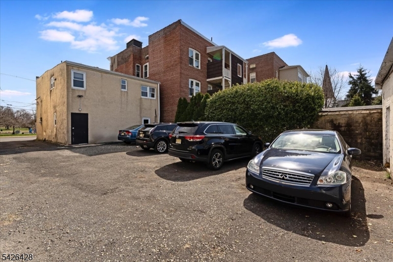 main property photo 29