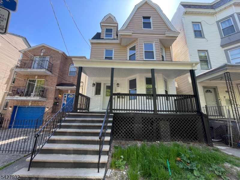 main property photo 8