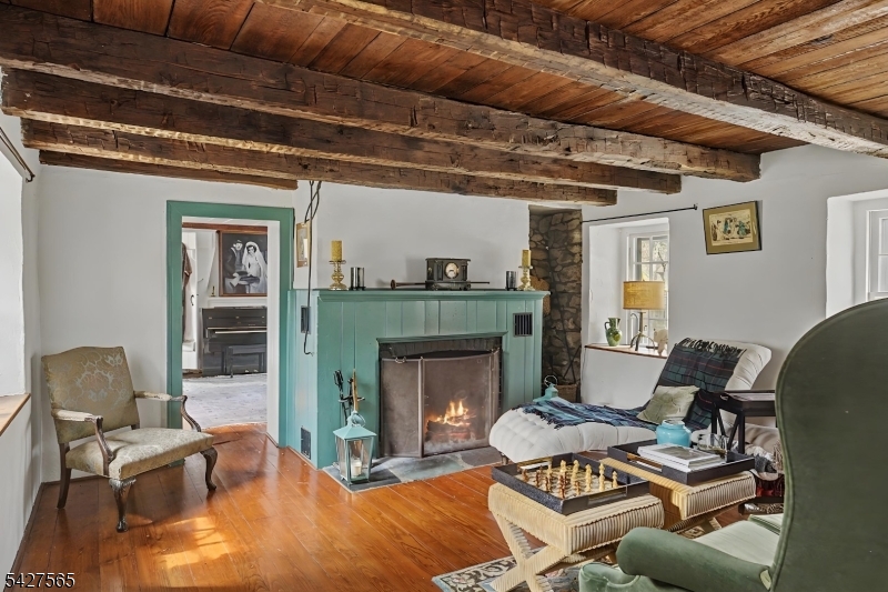main property photo 25