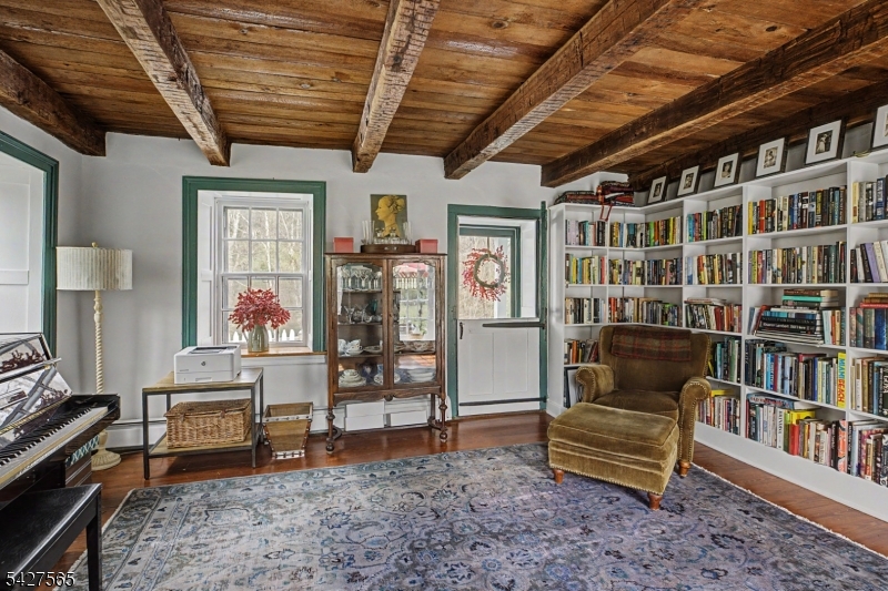 main property photo 31