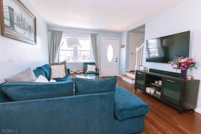 main property photo 14