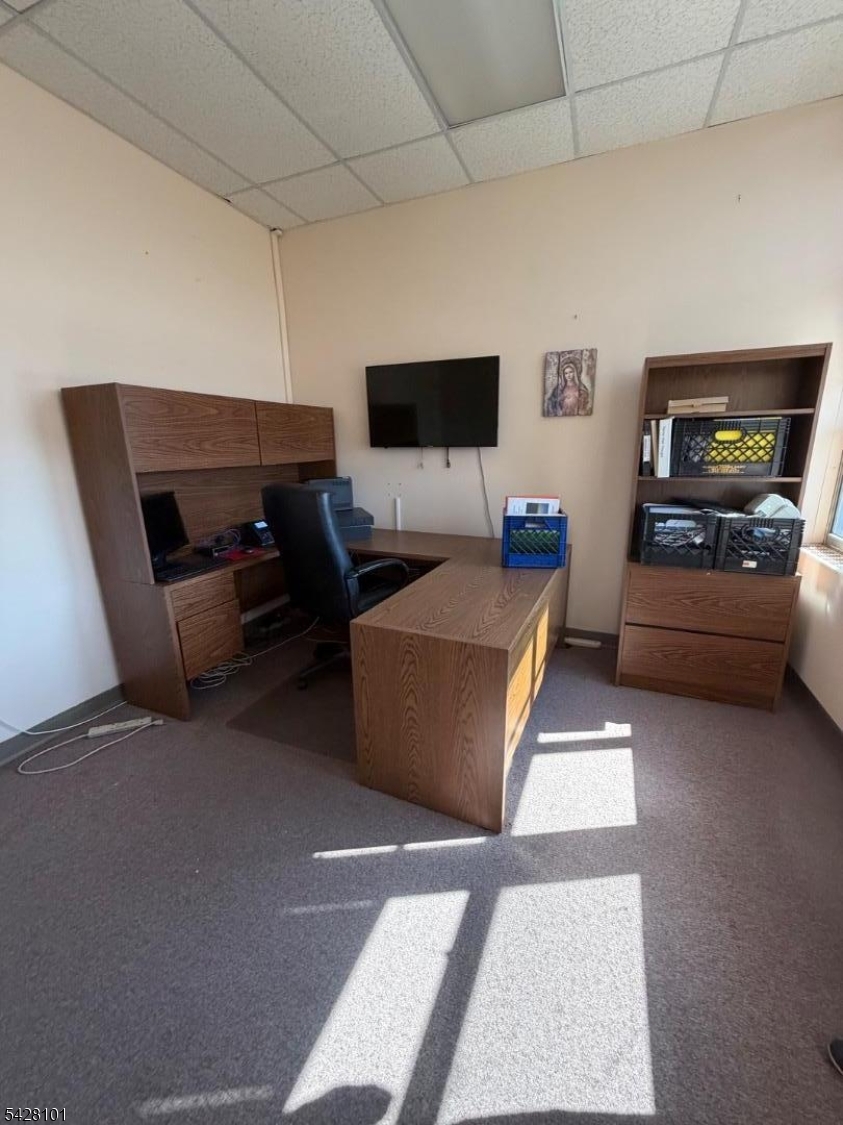 main property photo 48
