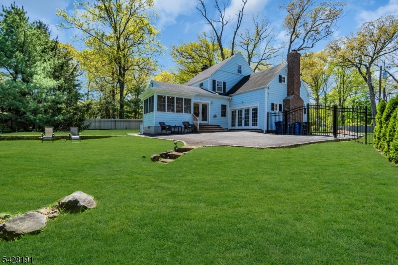 main property photo 43