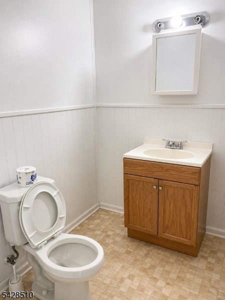 main property photo 11