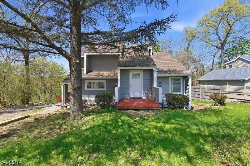main property photo 40