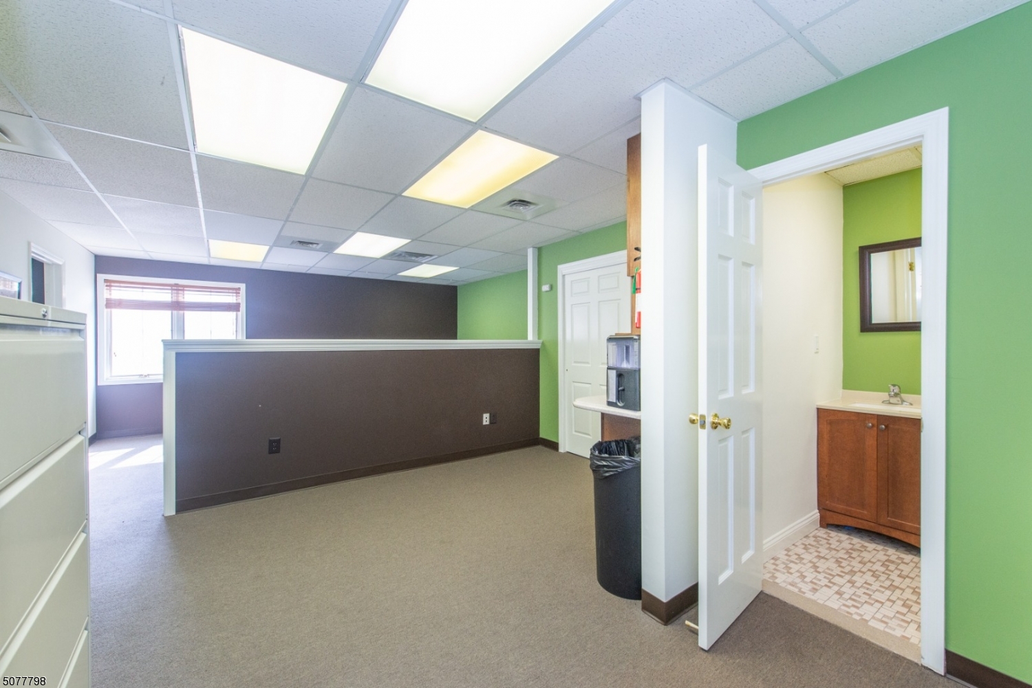main property photo 10