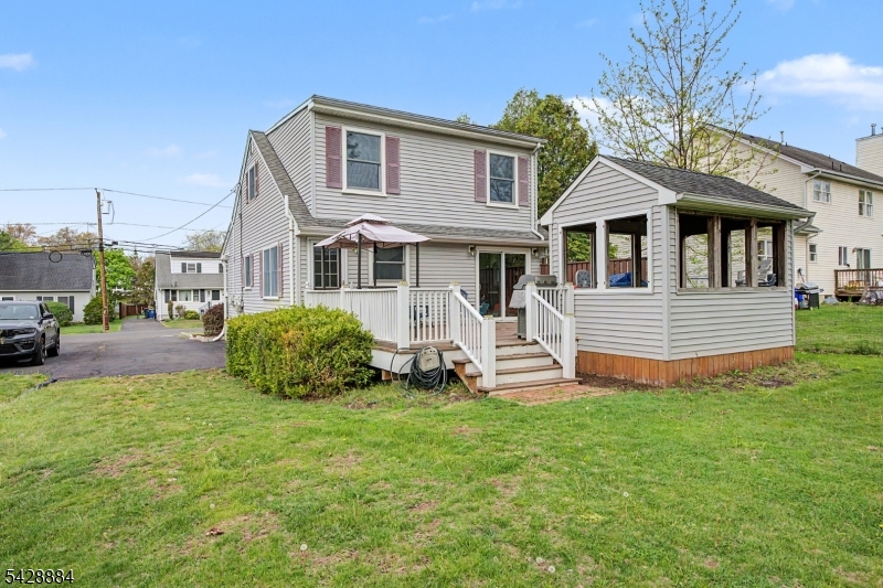 main property photo 18