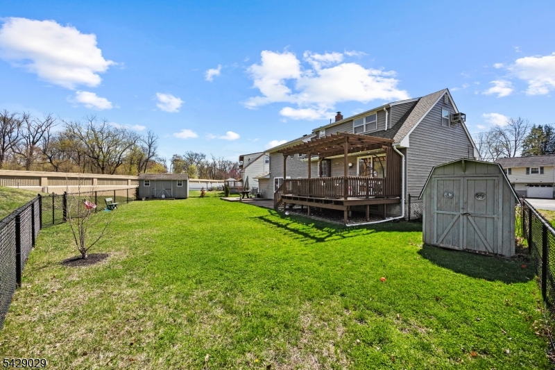 main property photo 22
