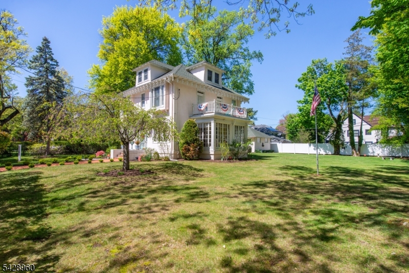 main property photo 40