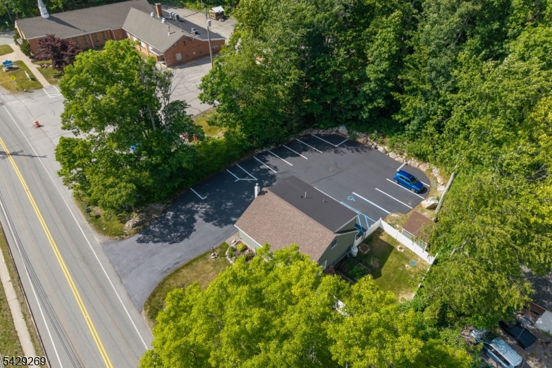 main property photo 45