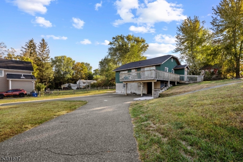 main property photo 7